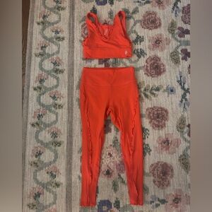 Free people movement hearts a flutter set! size small bottom and xs top!